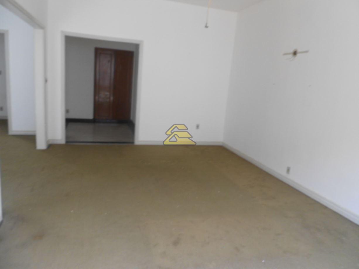 Apartamento à venda com 4 quartos, 233m² - Foto 6