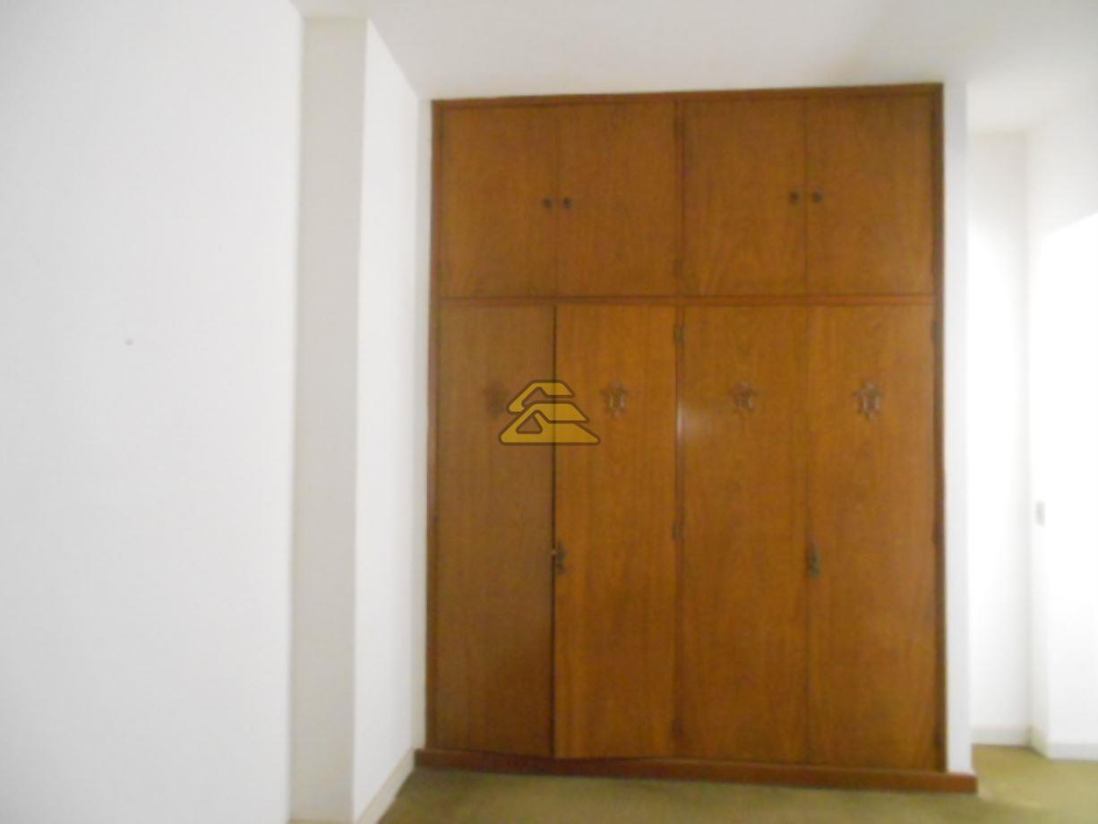 Apartamento à venda com 4 quartos, 233m² - Foto 9