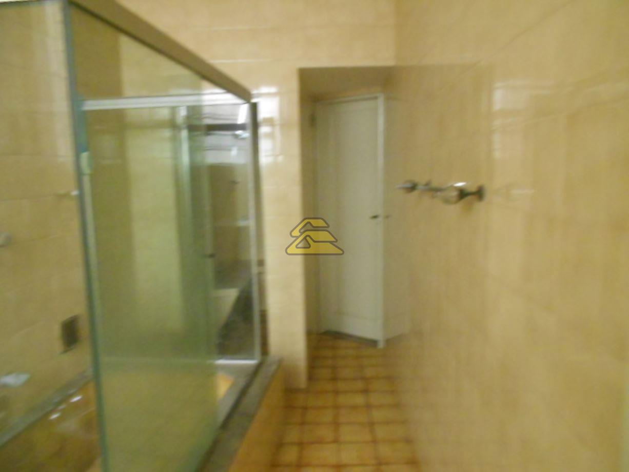 Apartamento à venda com 4 quartos, 233m² - Foto 17