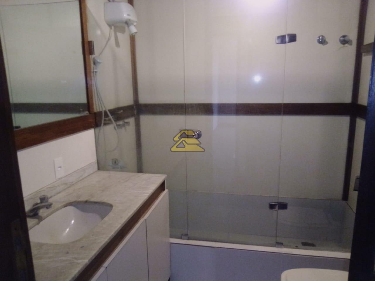 Apartamento à venda com 3 quartos, 195m² - Foto 19