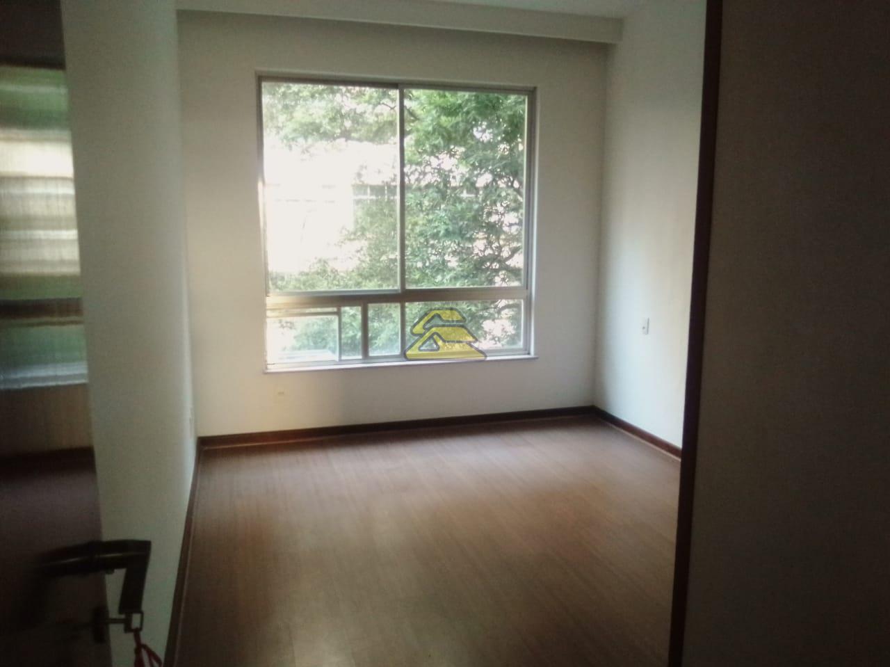 Apartamento à venda com 3 quartos, 195m² - Foto 9