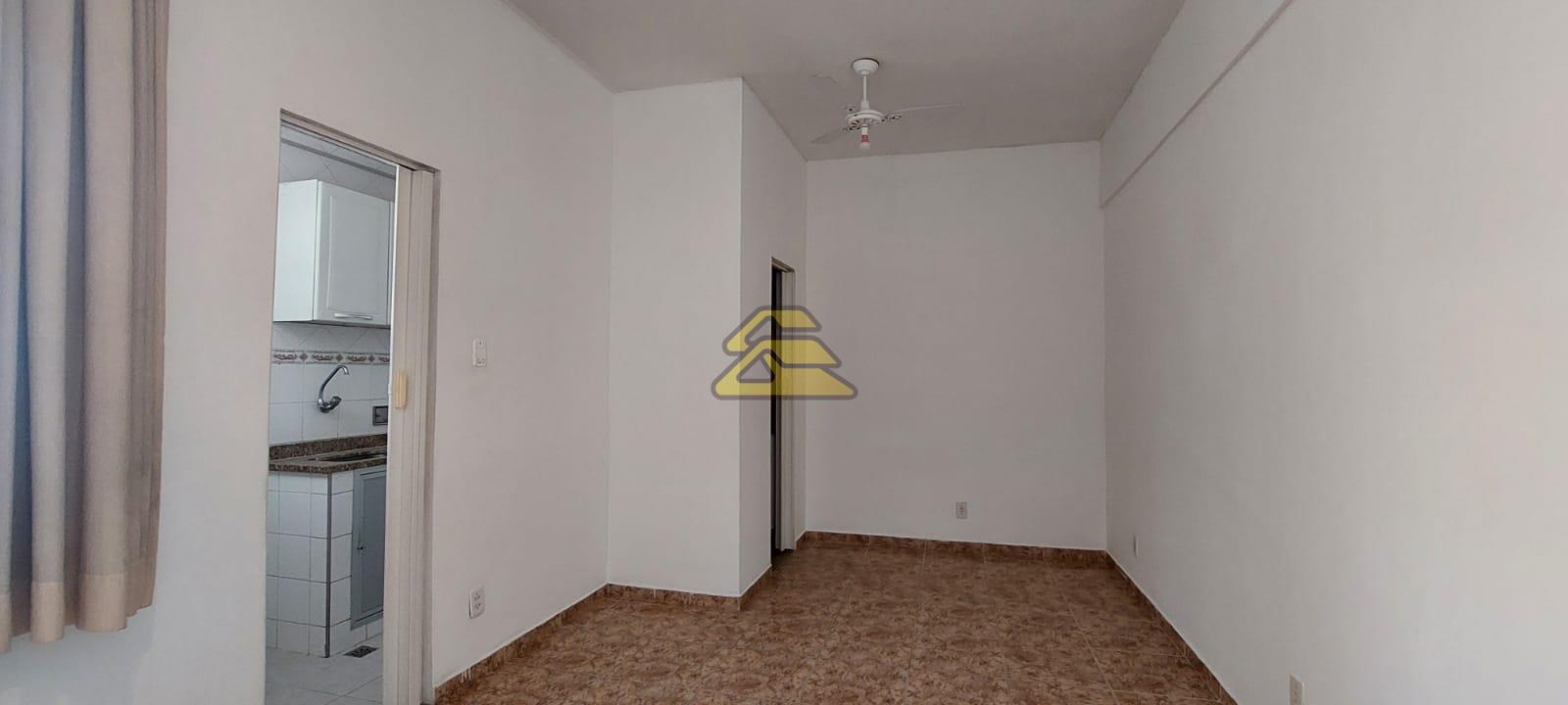 Kitnet e Studio à venda com 1 quarto, 24m² - Foto 19