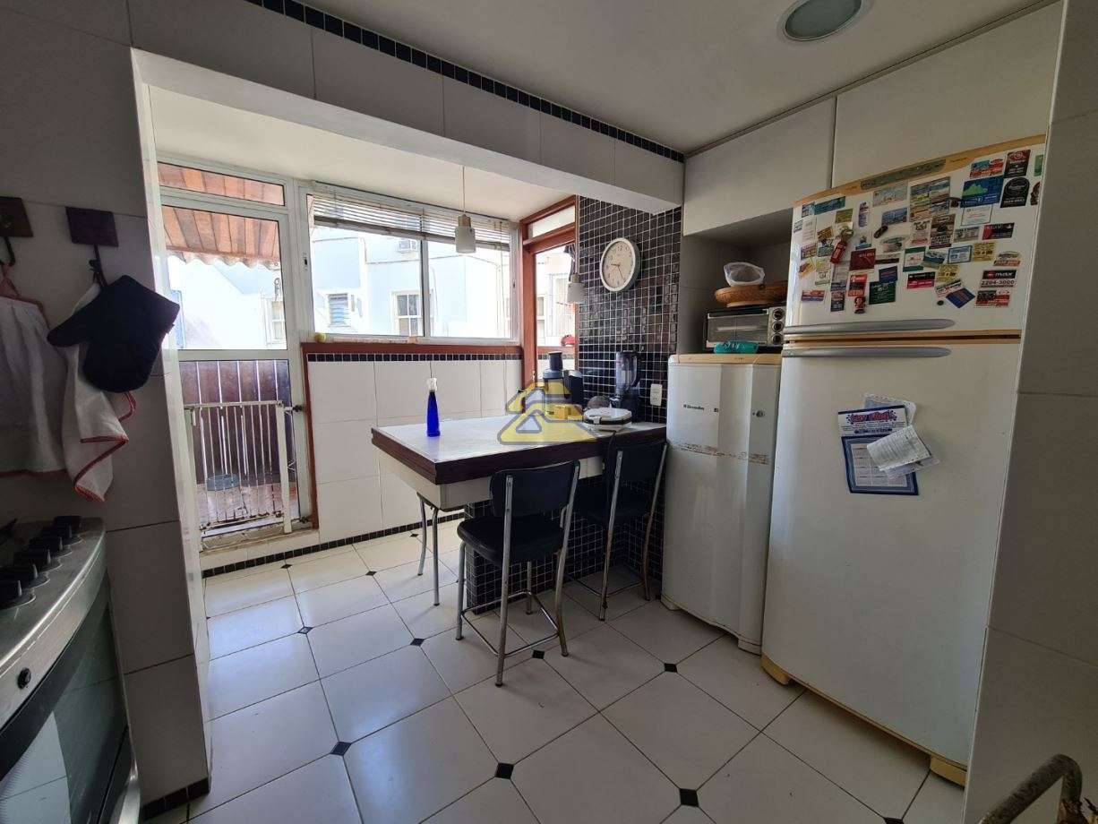 Apartamento à venda com 3 quartos, 120m² - Foto 19