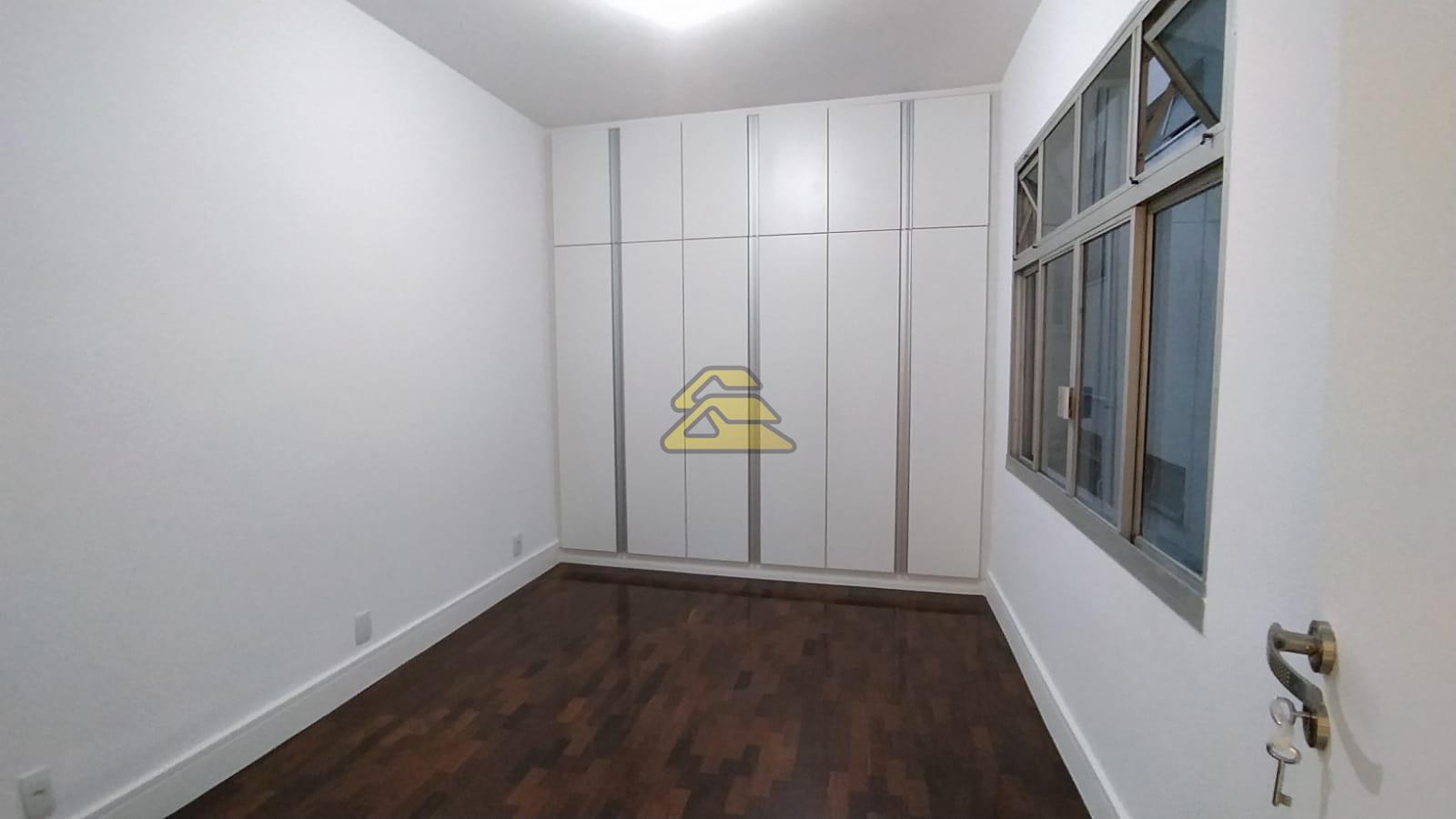 Apartamento à venda com 3 quartos, 150m² - Foto 12