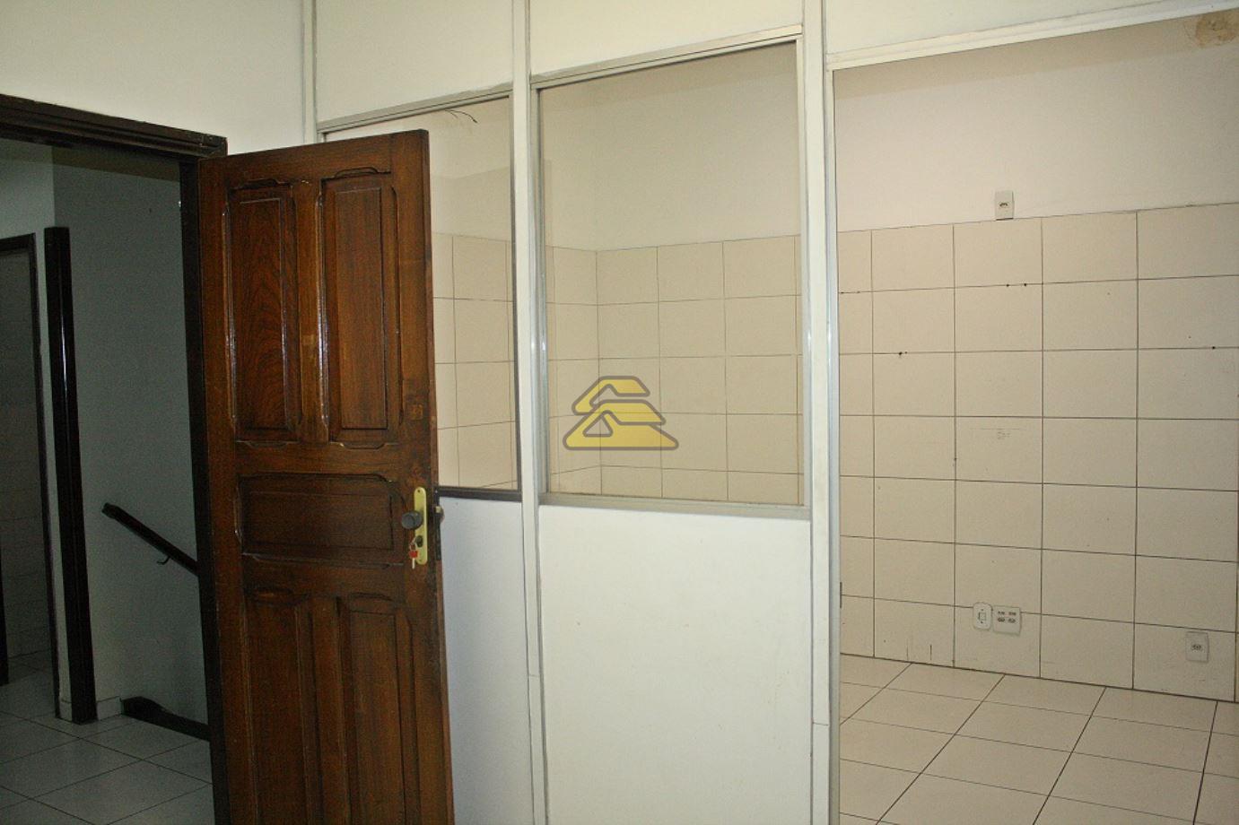 Prédio Inteiro à venda com 10 quartos, 302m² - Foto 13