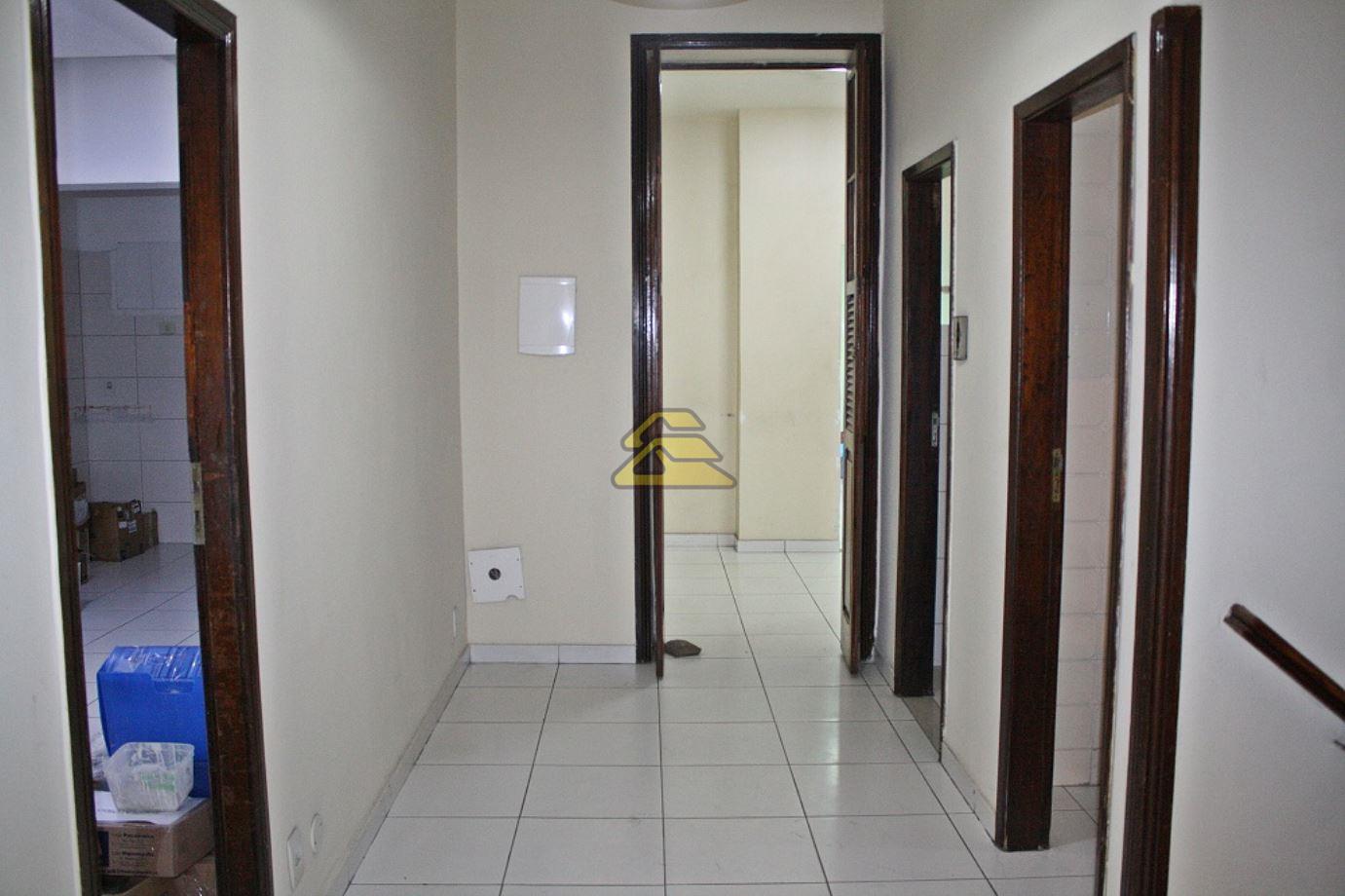 Prédio Inteiro à venda com 10 quartos, 302m² - Foto 18