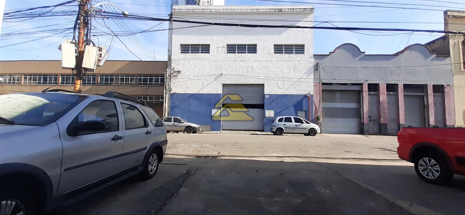 Depósito-Galpão-Armazém à venda com 4 quartos, 1800m² - Foto 1