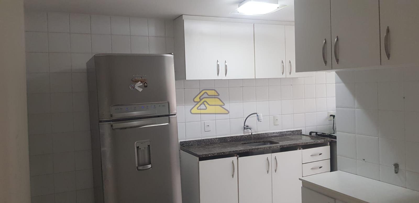 Apartamento à venda com 3 quartos, 103m² - Foto 17