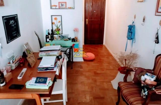 Apartamento à venda com 3 quartos, 95m² - Foto 2