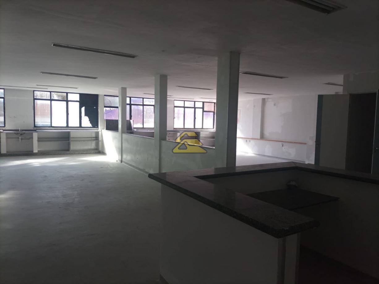 Prédio Inteiro para alugar, 1050m² - Foto 4