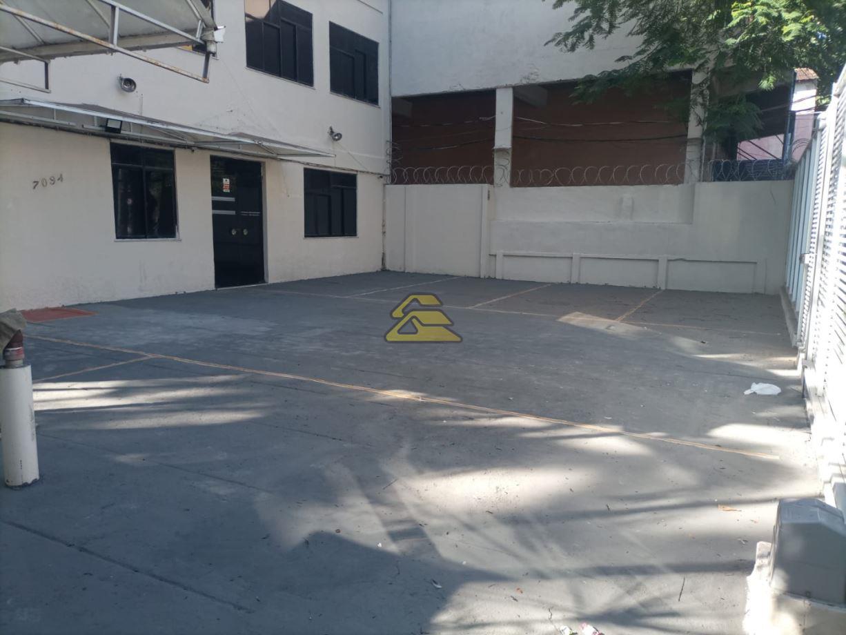 Prédio Inteiro para alugar, 1050m² - Foto 2