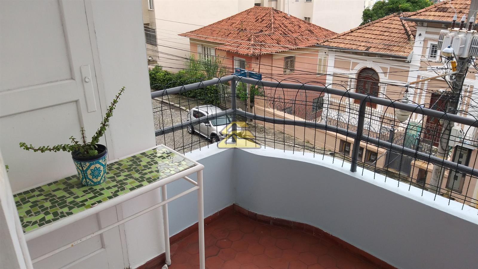 Casa à venda com 3 quartos, 108m² - Foto 14