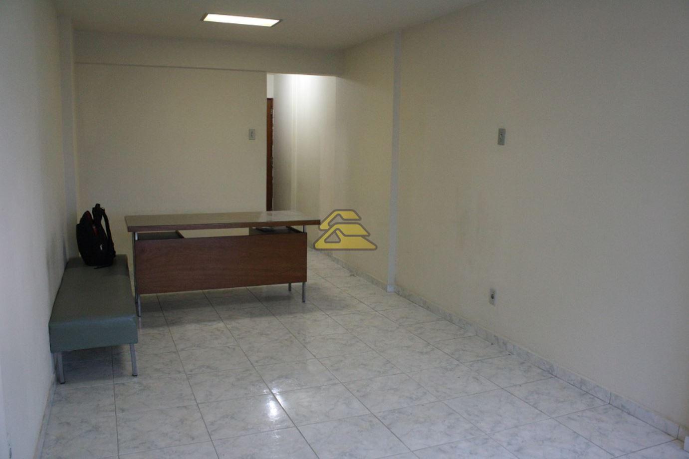 Apartamento à venda com 1 quarto, 31m² - Foto 3