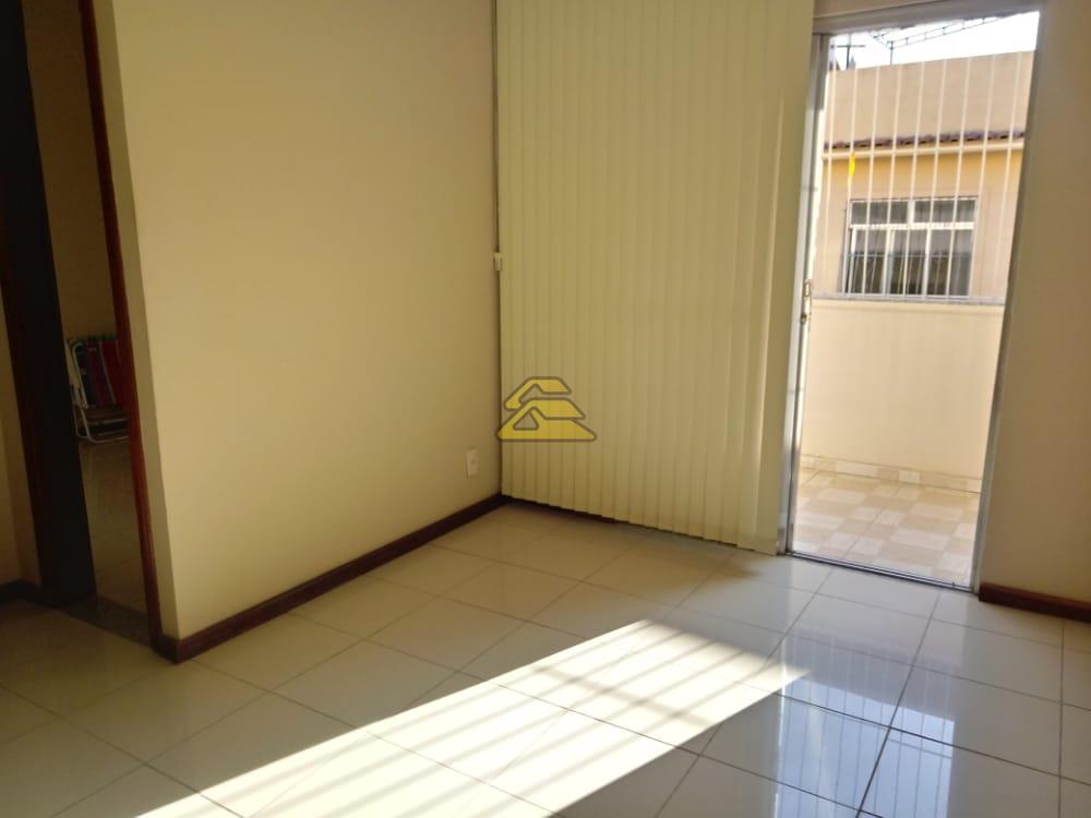 Casa à venda com 5 quartos, 204m² - Foto 6