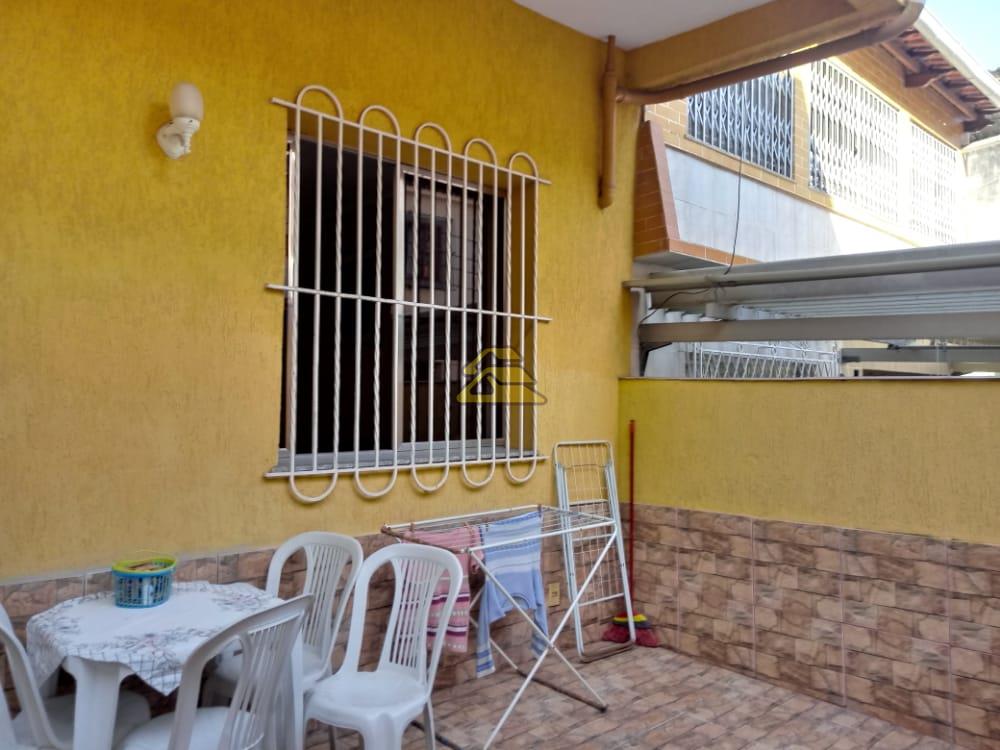 Casa à venda com 5 quartos, 204m² - Foto 28