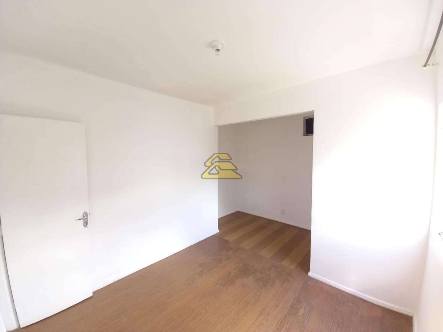 Apartamento à venda com 2 quartos, 69m² - Foto 10