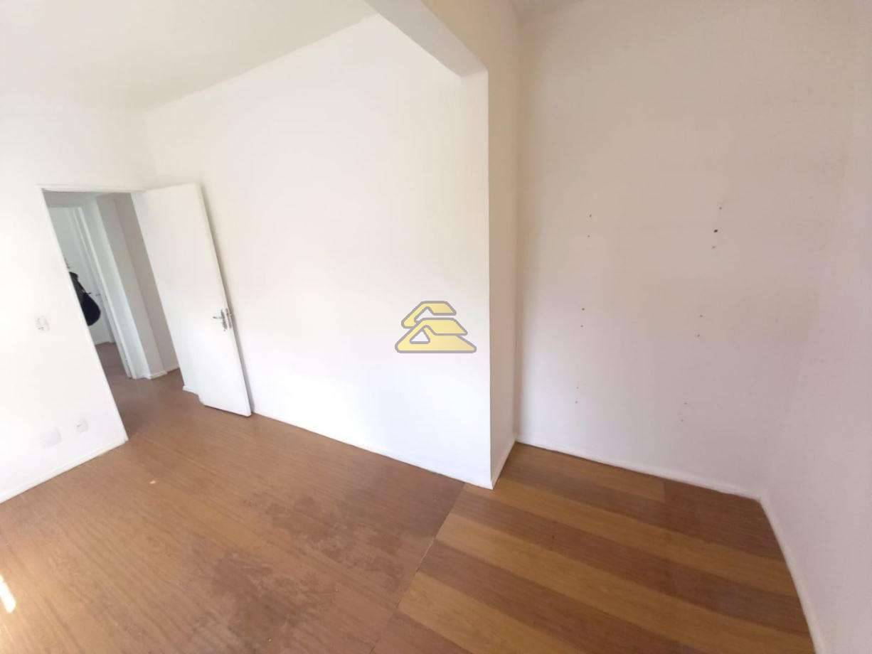 Apartamento à venda com 2 quartos, 69m² - Foto 5