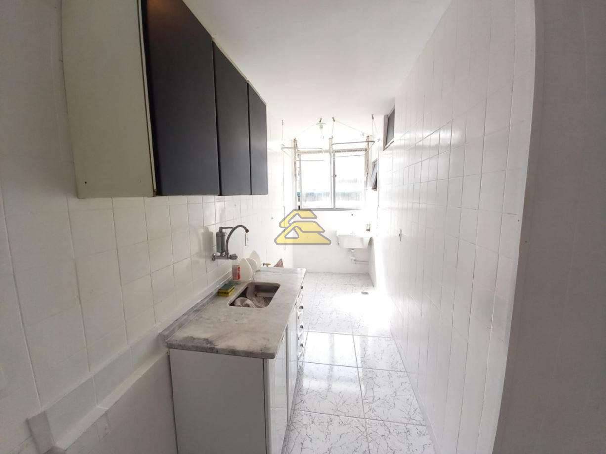 Apartamento à venda com 2 quartos, 69m² - Foto 7