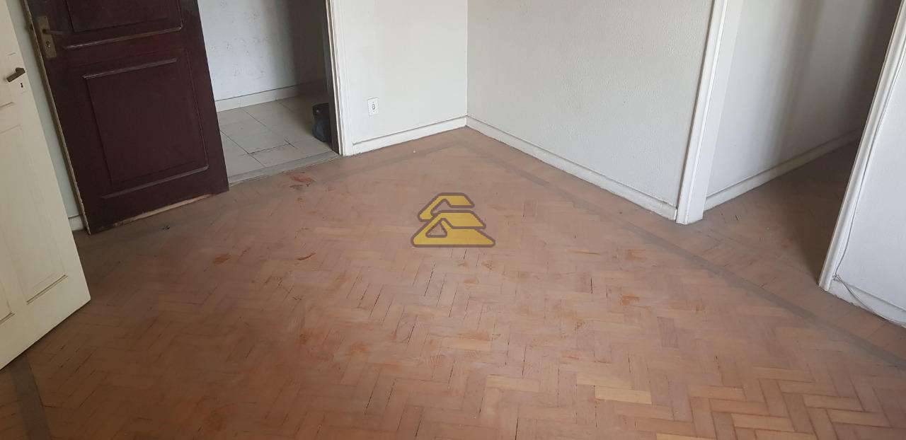 Apartamento à venda com 1 quarto, 40m² - Foto 4