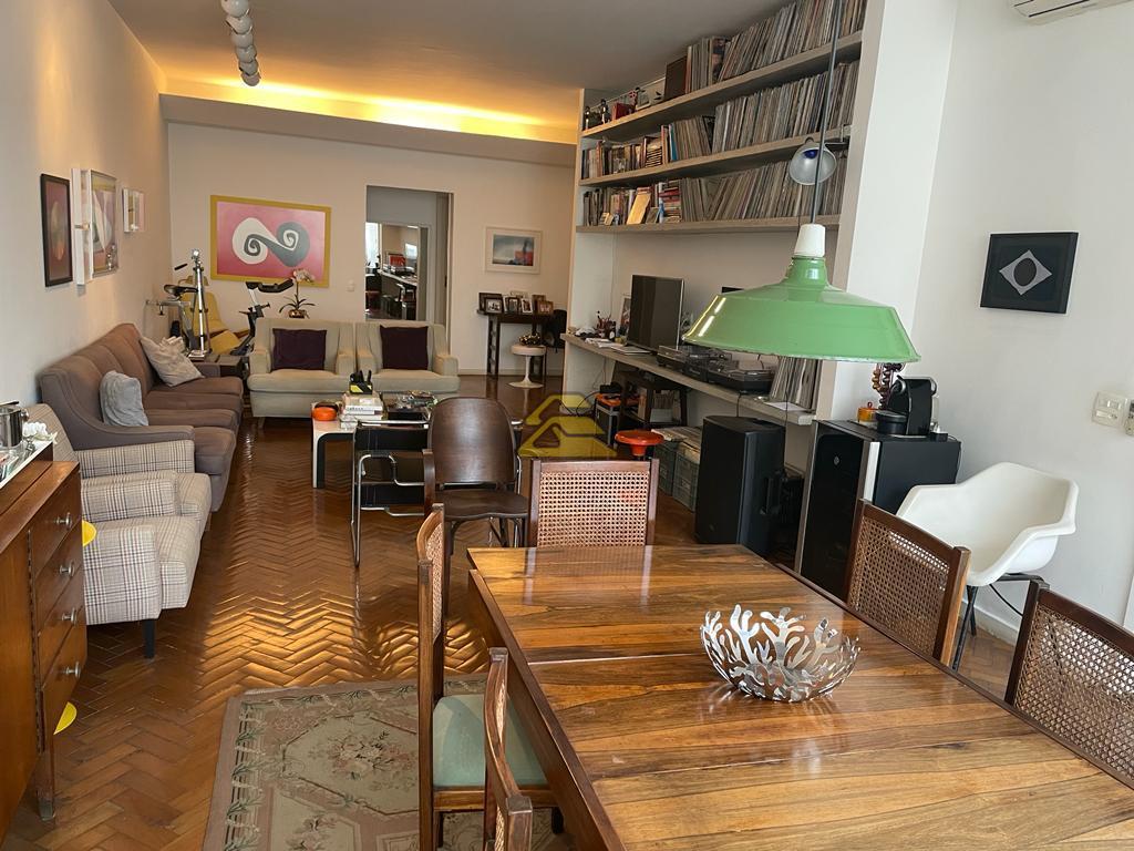 Apartamento à venda com 3 quartos, 180m² - Foto 3