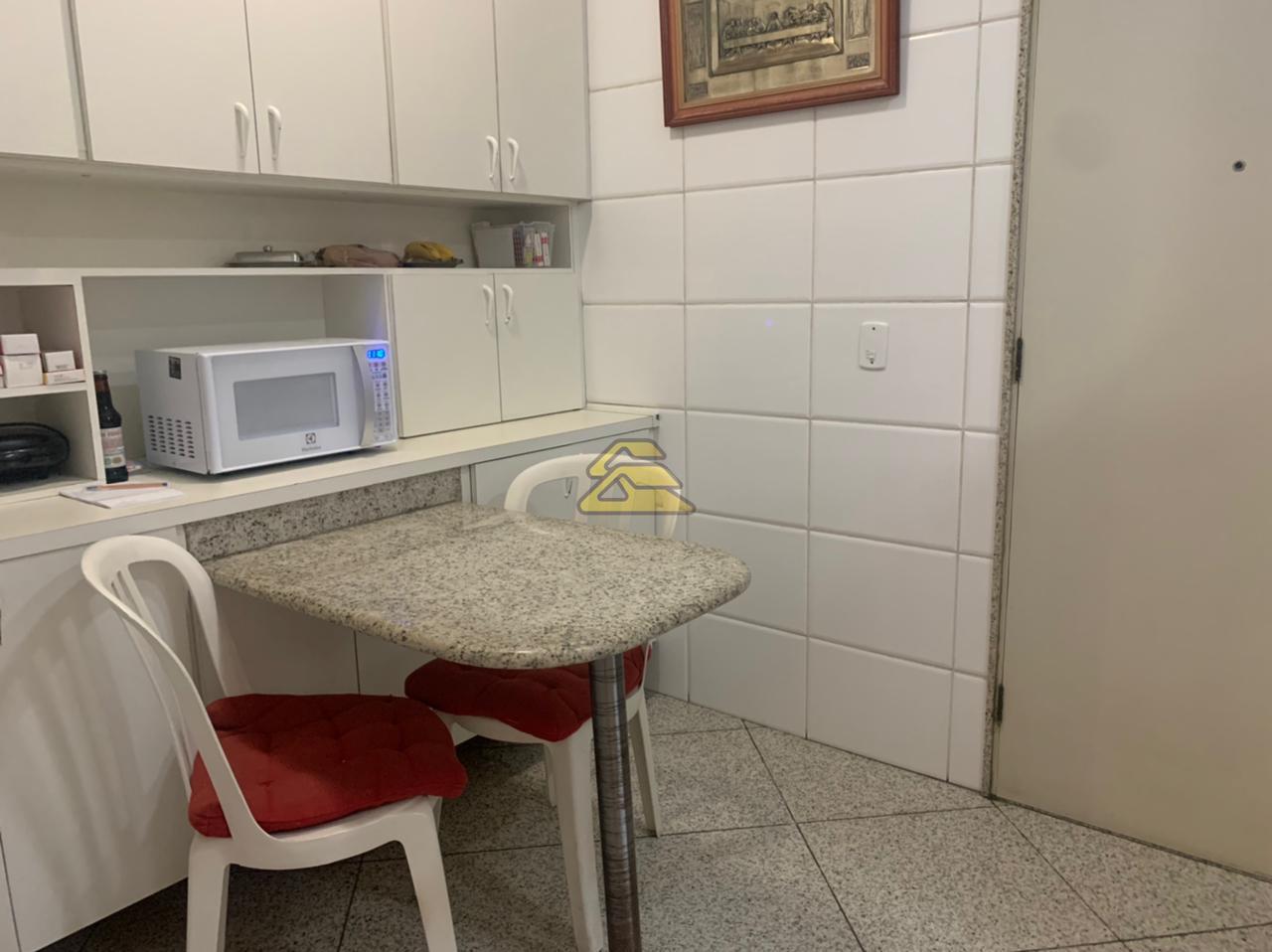 Apartamento à venda com 3 quartos, 203m² - Foto 19