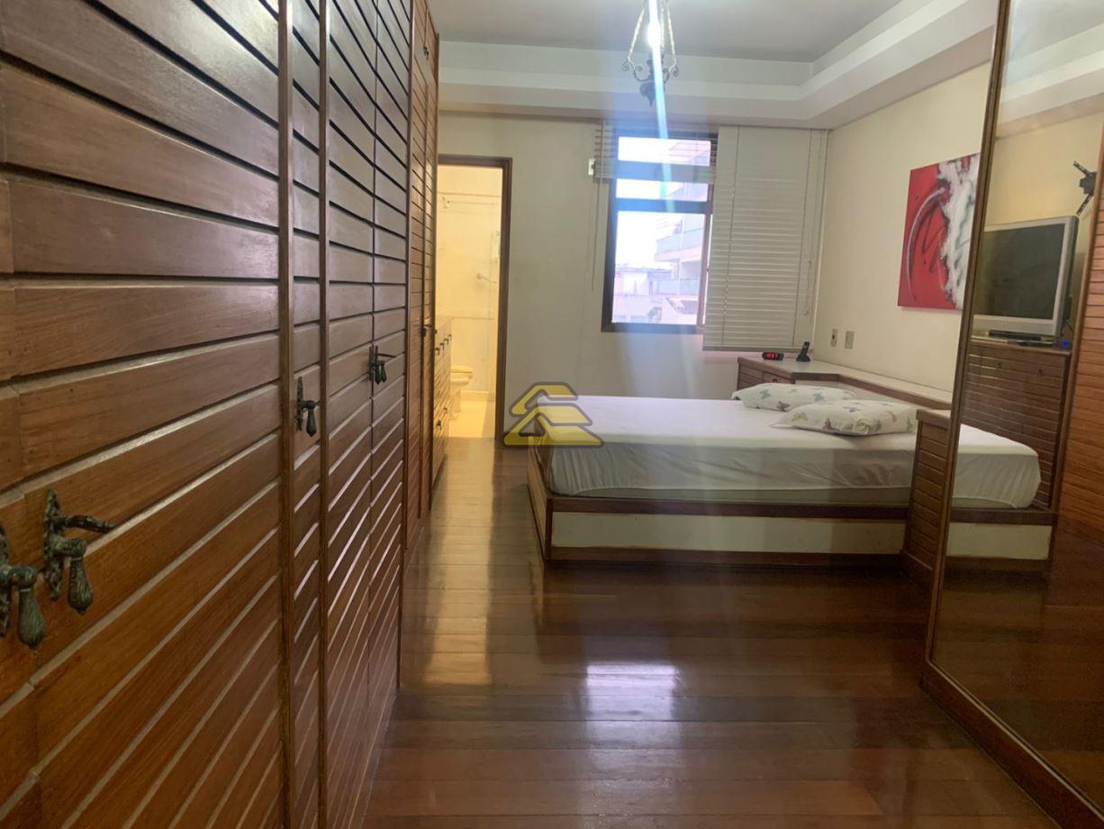 Apartamento à venda com 3 quartos, 203m² - Foto 13