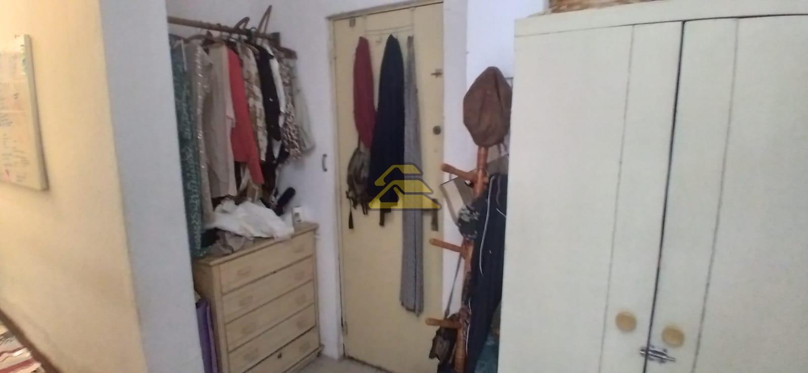 Apartamento à venda com 8 quartos, 227m² - Foto 15