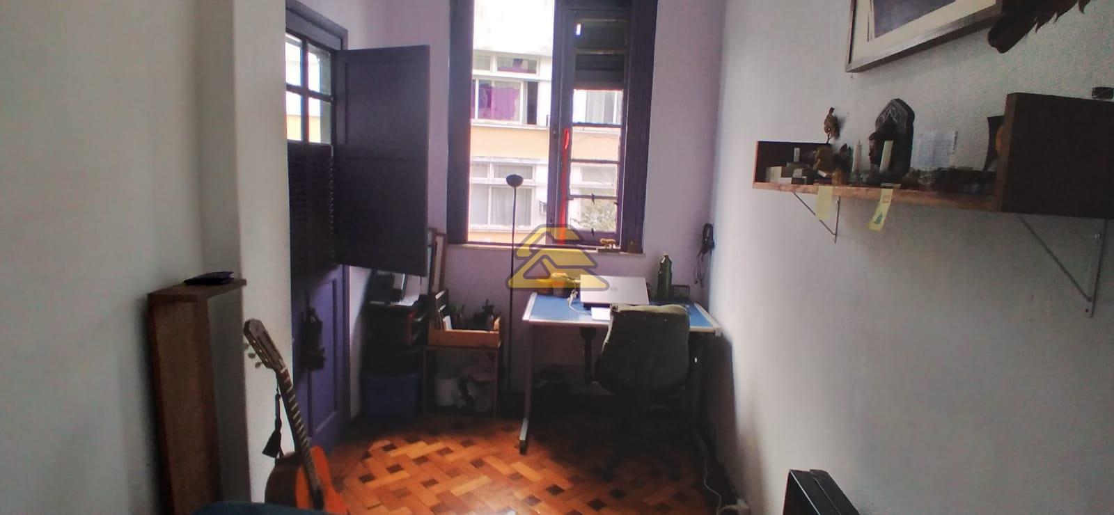 Apartamento à venda com 8 quartos, 227m² - Foto 22