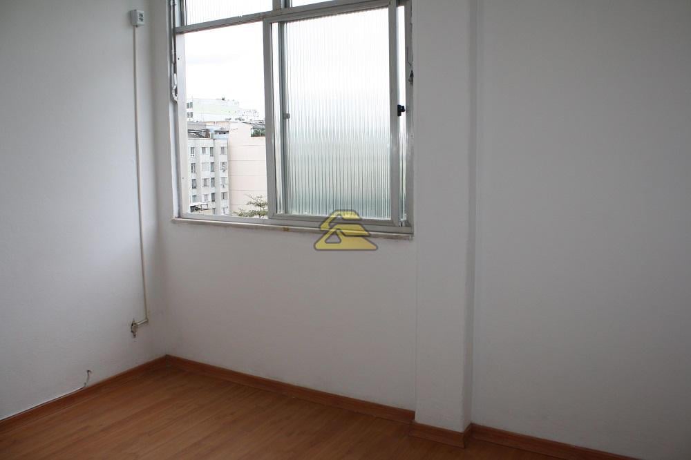 Apartamento à venda com 1 quarto, 41m² - Foto 8