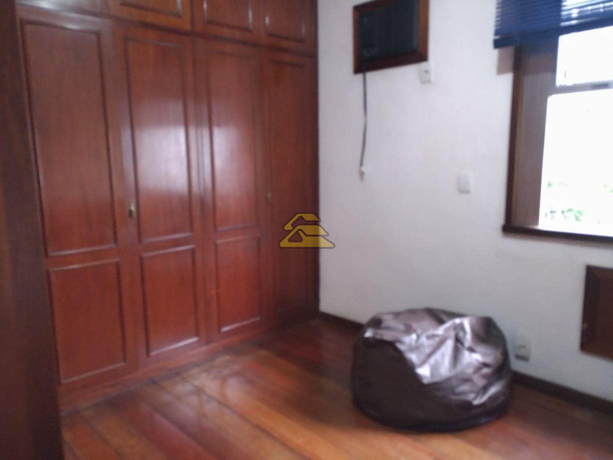 Apartamento à venda com 2 quartos, 105m² - Foto 13