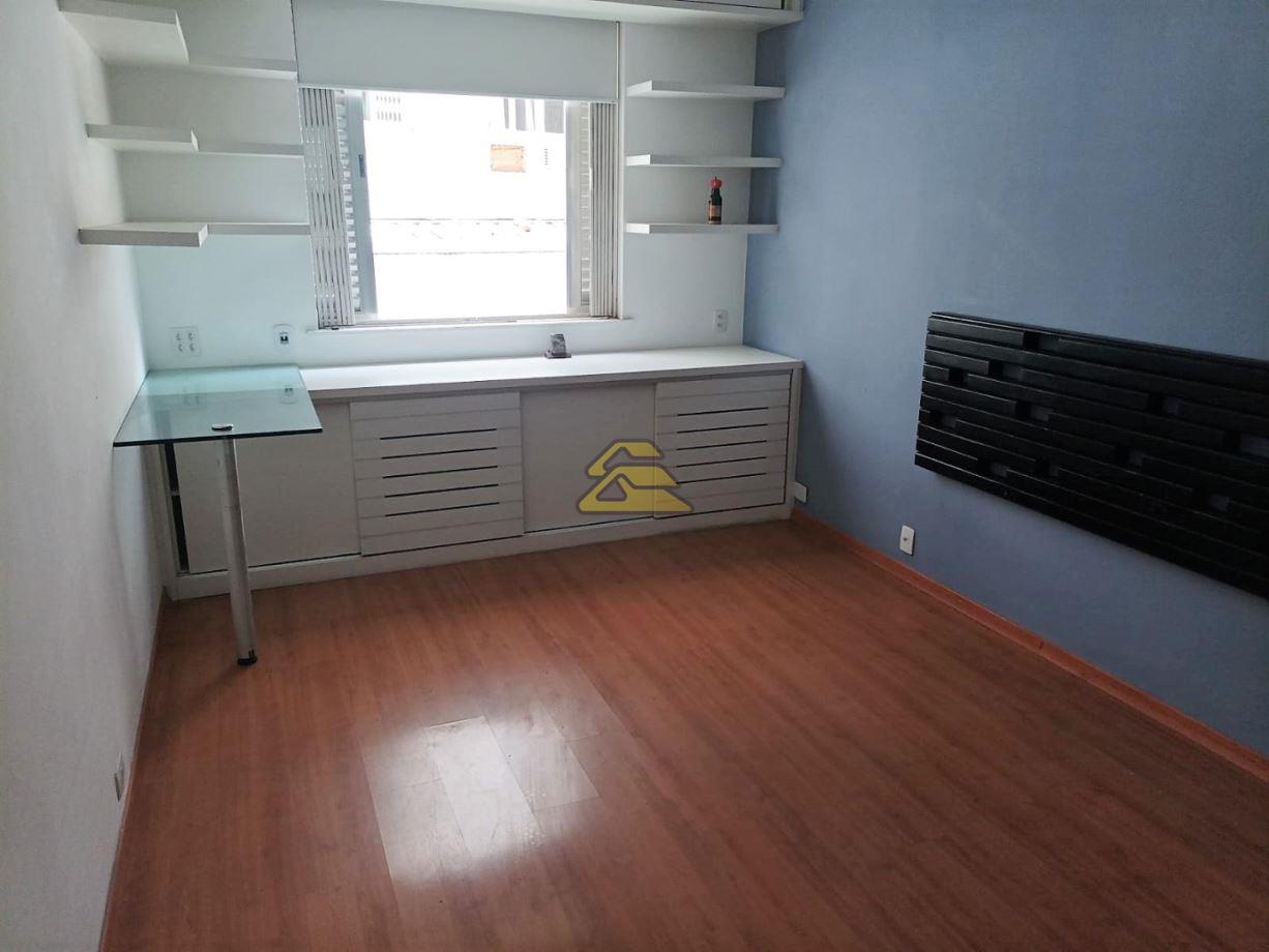 Apartamento à venda com 4 quartos, 215m² - Foto 9