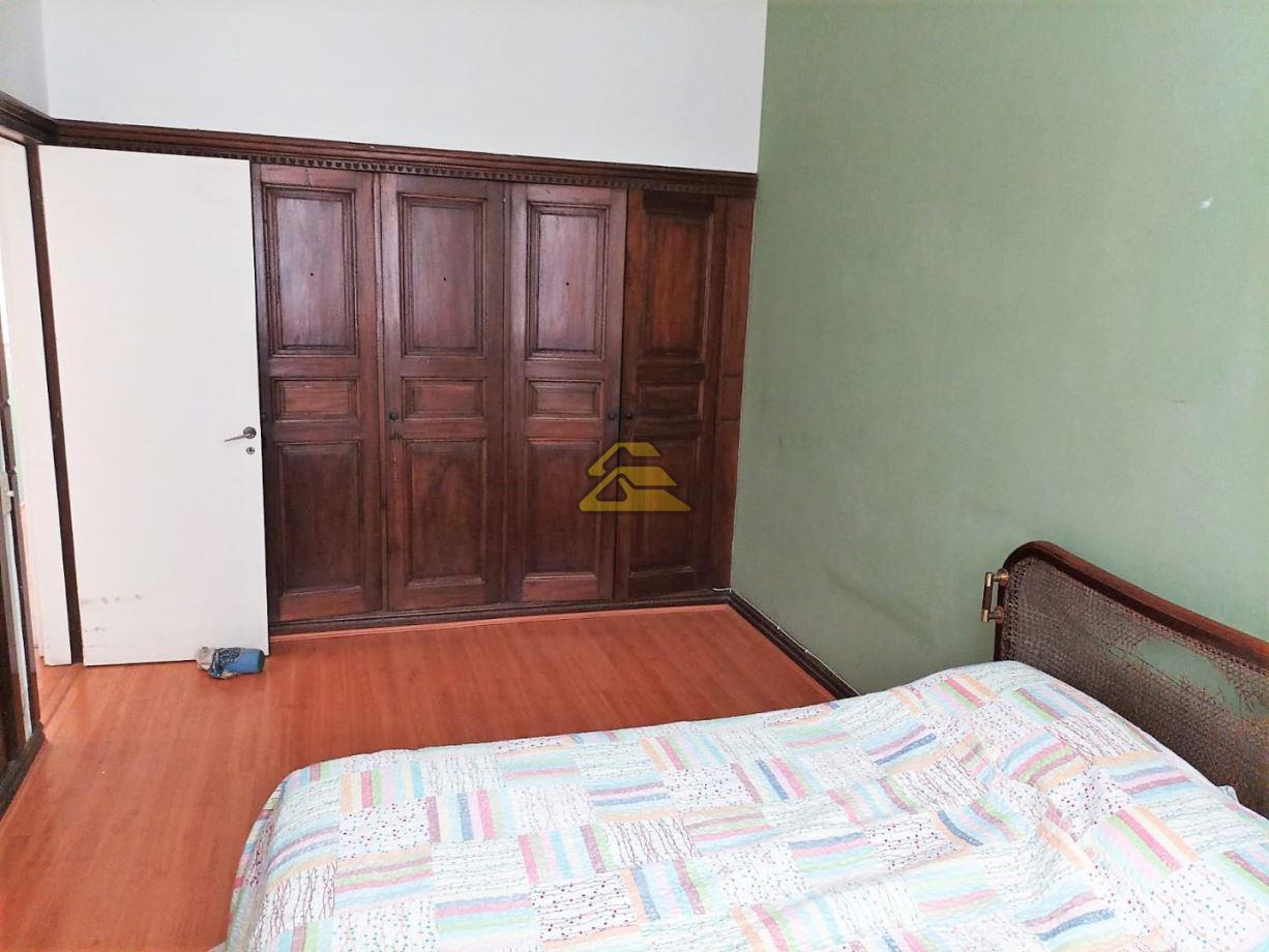 Apartamento à venda com 4 quartos, 215m² - Foto 12