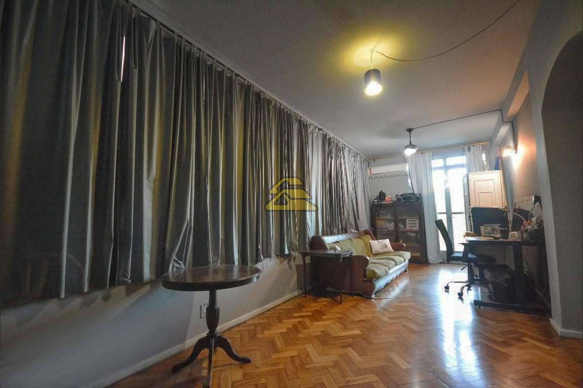 Apartamento à venda com 3 quartos, 186m² - Foto 4