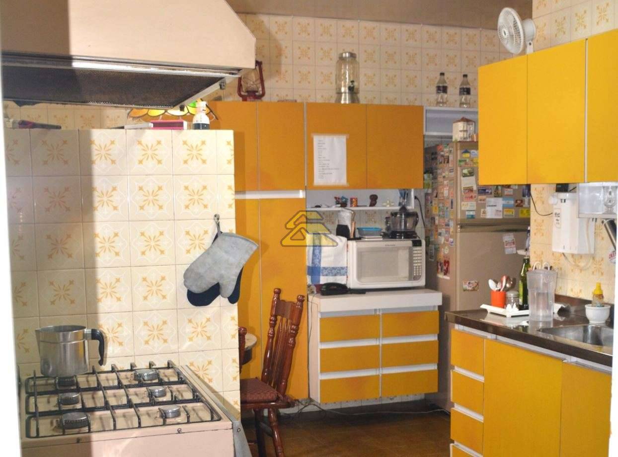 Apartamento à venda com 3 quartos, 186m² - Foto 13