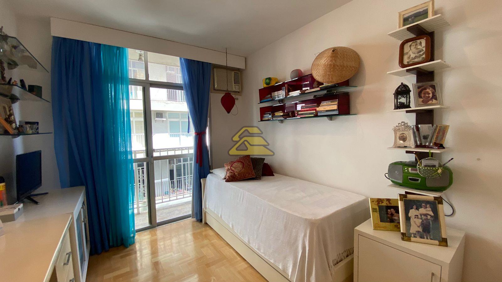 Apartamento à venda com 4 quartos, 138m² - Foto 10