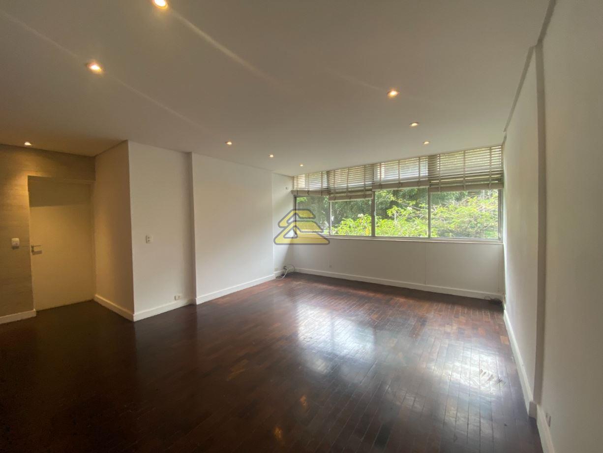 Apartamento à venda com 4 quartos, 130m² - Foto 1