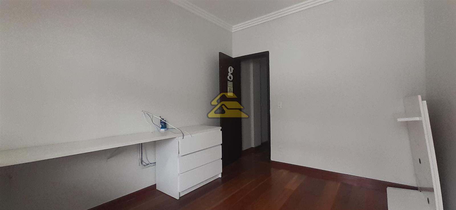 Apartamento à venda com 2 quartos, 97m² - Foto 4