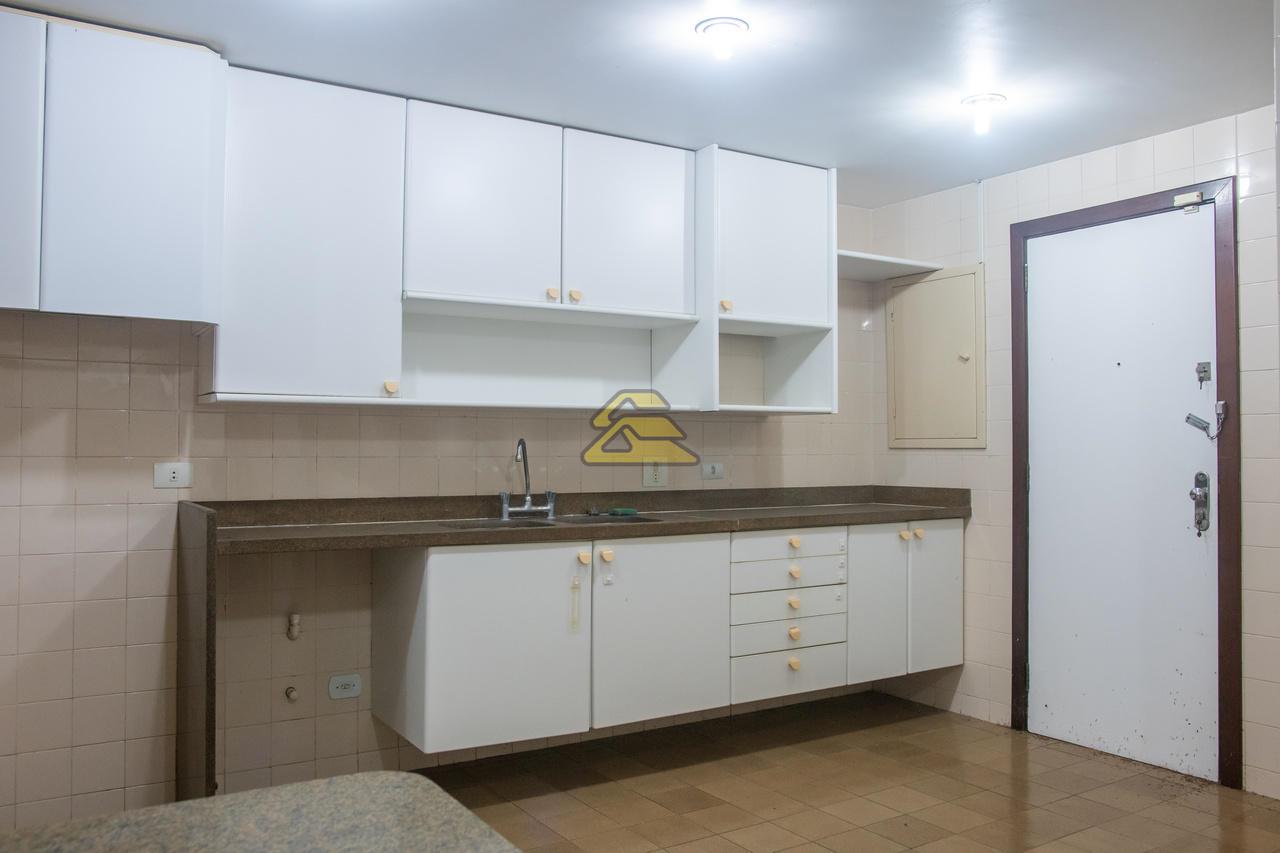 Apartamento à venda com 4 quartos, 282m² - Foto 25