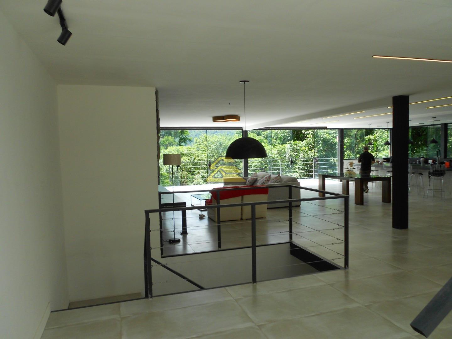 Casa à venda com 5 quartos, 1300m² - Foto 9