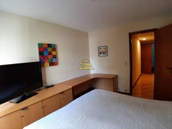 Apartamento à venda com 4 quartos, 162m² - Foto 8