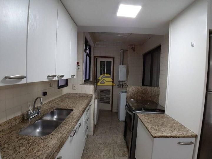 Apartamento à venda com 4 quartos, 162m² - Foto 18