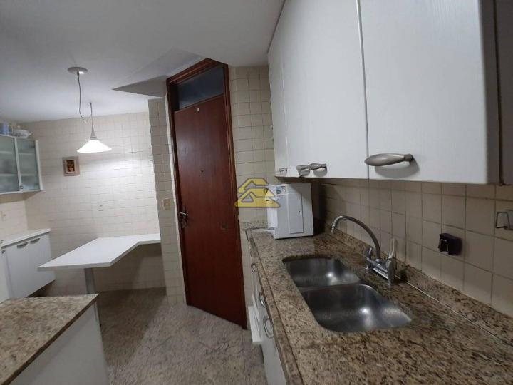 Apartamento à venda com 4 quartos, 162m² - Foto 22