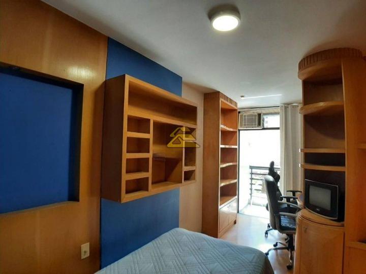 Apartamento à venda com 4 quartos, 162m² - Foto 11