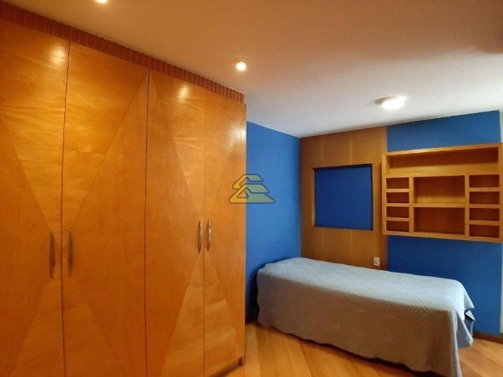 Apartamento à venda com 4 quartos, 162m² - Foto 12