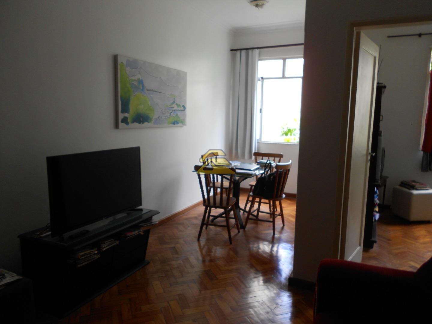 Apartamento à venda com 2 quartos, 65m² - Foto 1