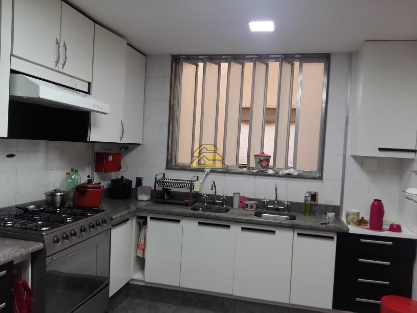 Apartamento à venda com 4 quartos, 280m² - Foto 18