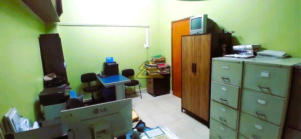 Kitnet e Studio à venda com 1 quarto, 27m² - Foto 4