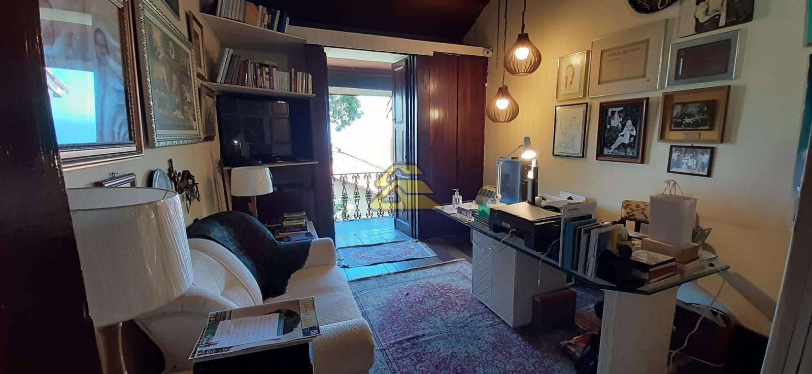 Casa à venda com 7 quartos, 390m² - Foto 9