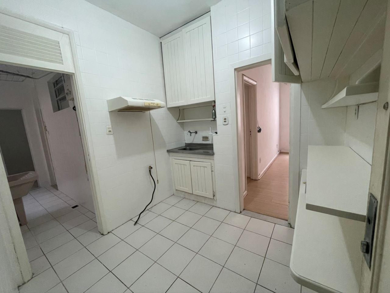 Apartamento à venda com 2 quartos, 70m² - Foto 12