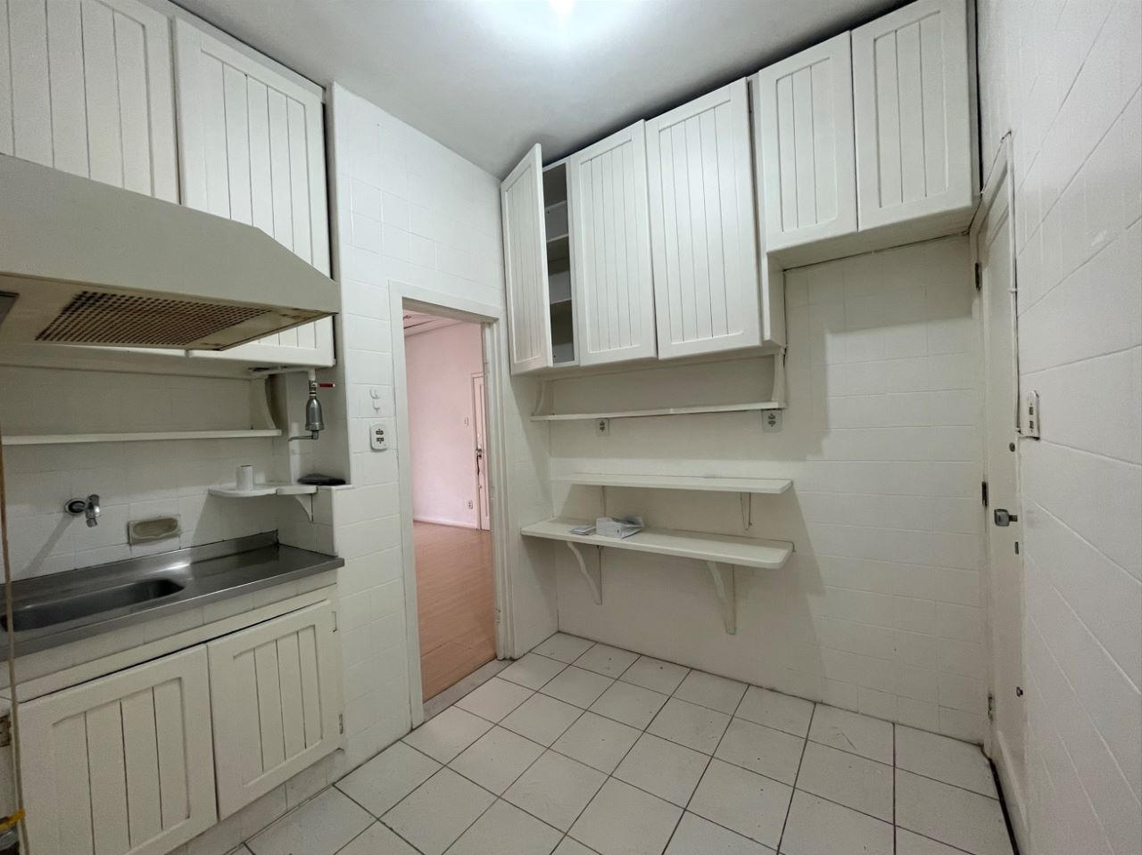 Apartamento à venda com 2 quartos, 70m² - Foto 11